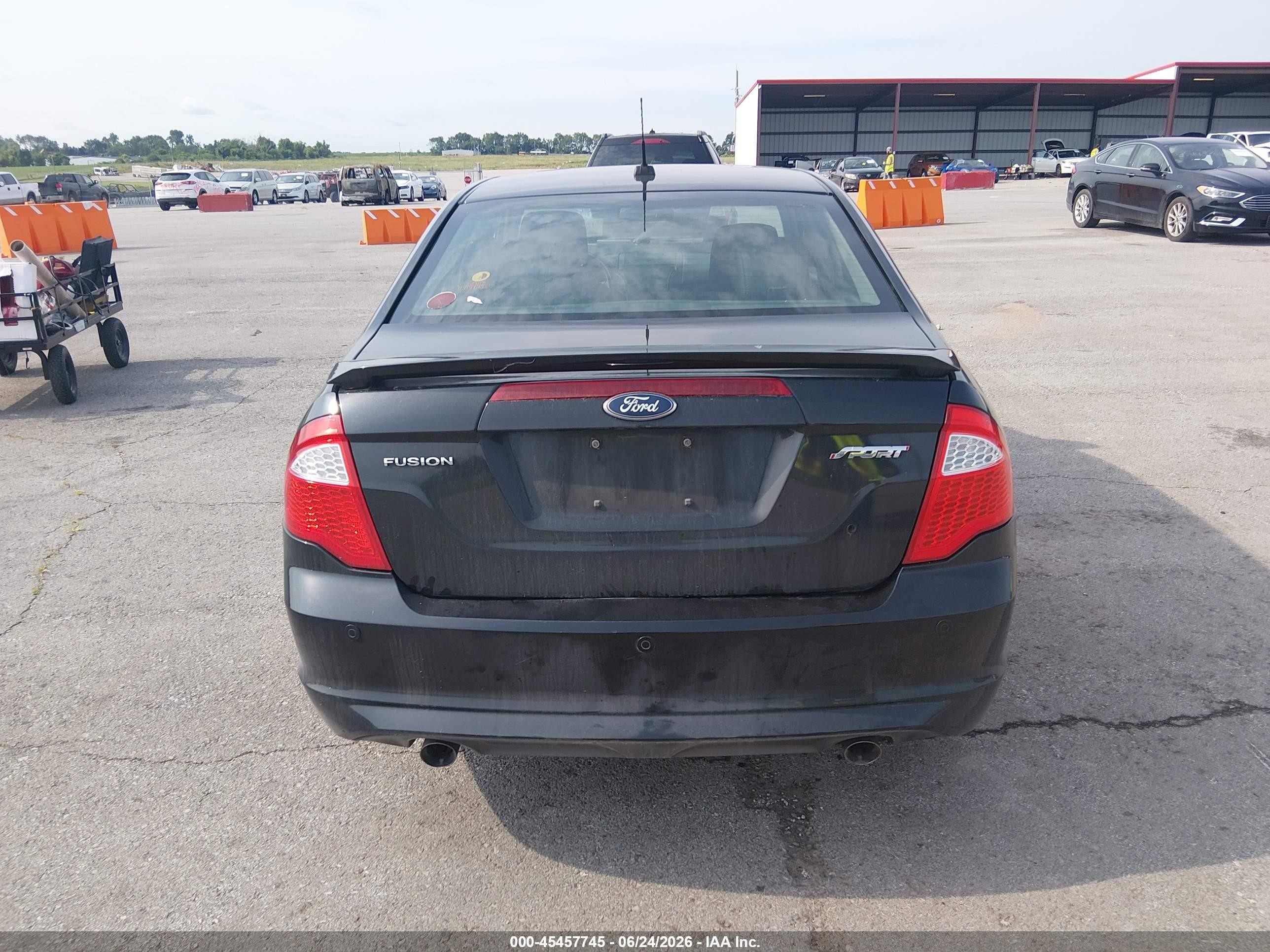 2008 Ford Taurus X   Black vin: 1FMFK02W68GA30180