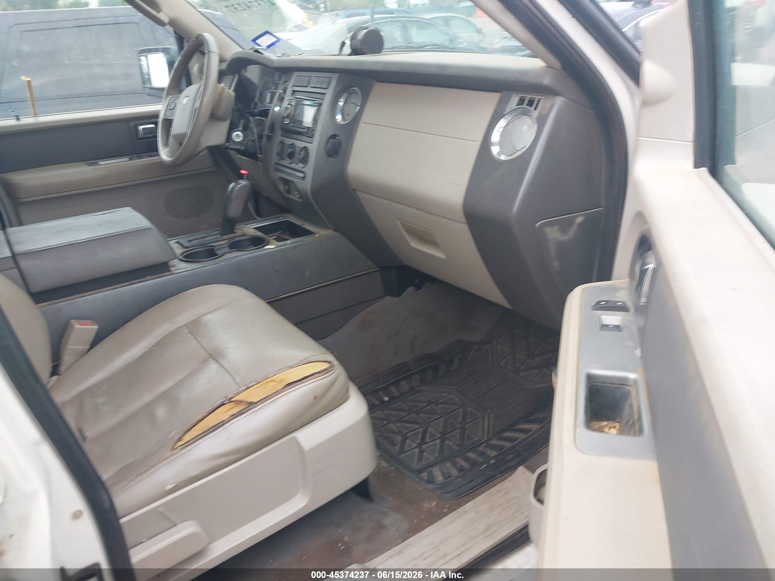 2008 Ford Expedition El Xlt White vin: 1FMFK15528LA59636