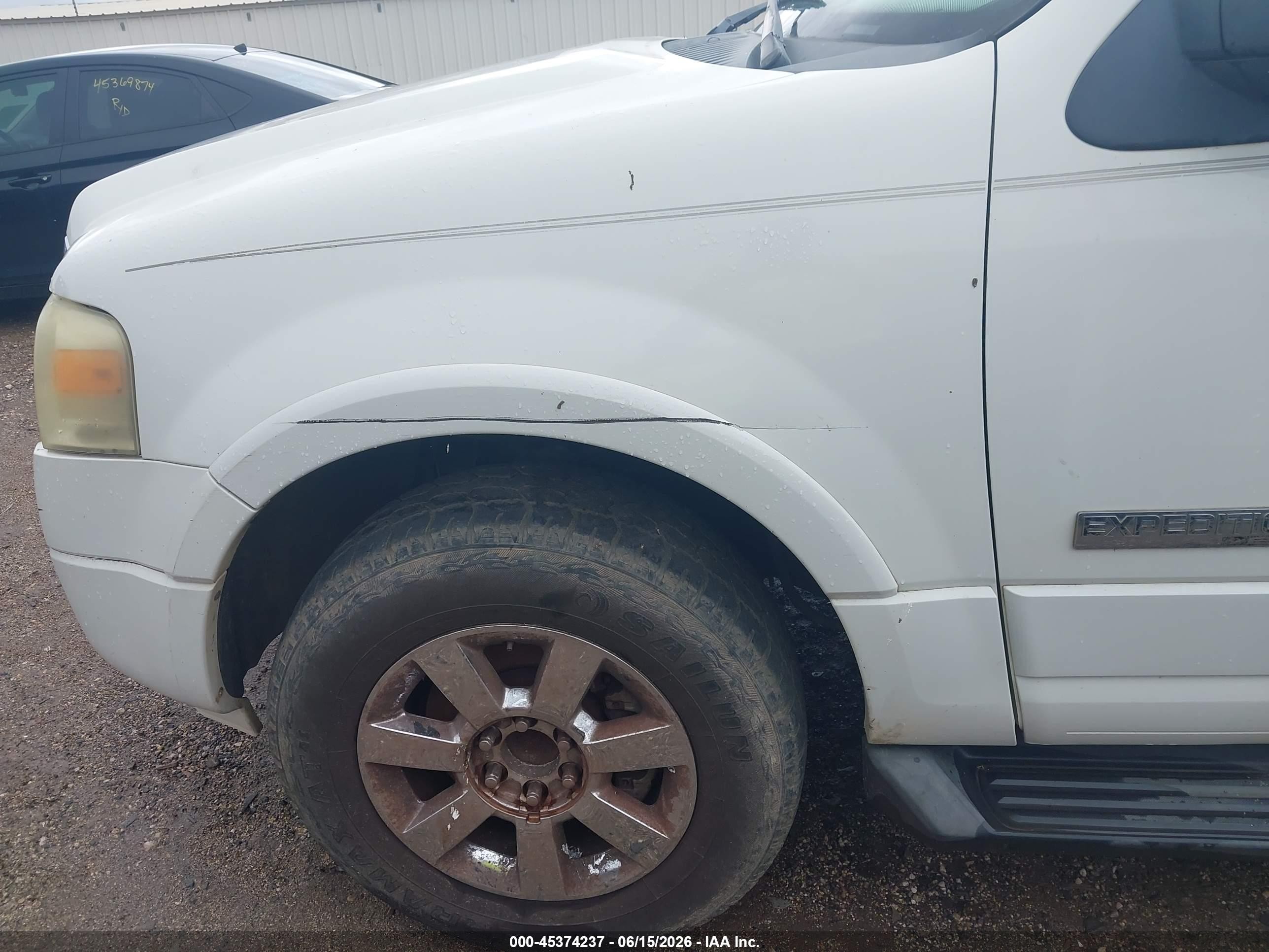 2008 Ford Expedition El Xlt White vin: 1FMFK15528LA59636