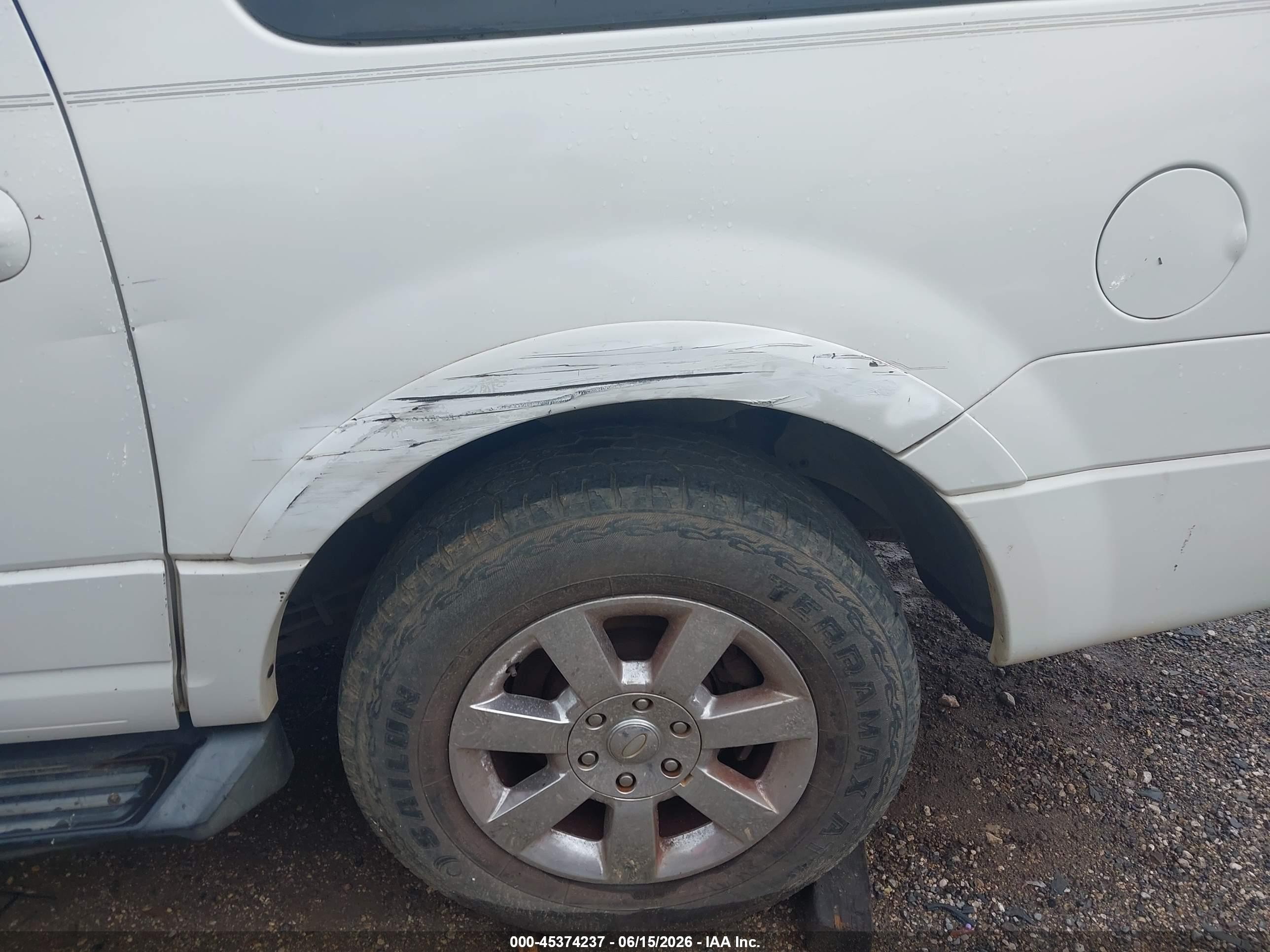 2008 Ford Expedition El Xlt White vin: 1FMFK15528LA59636