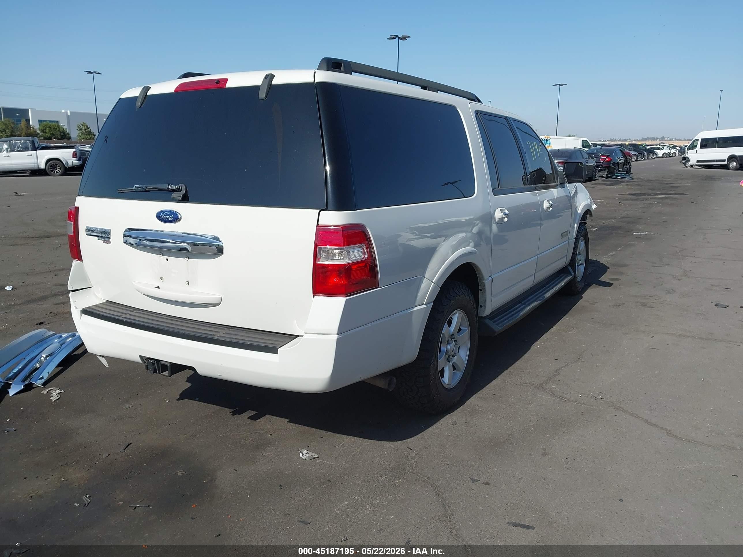 2008 Ford Expedition El Xlt White vin: 1FMFK15548LA07554