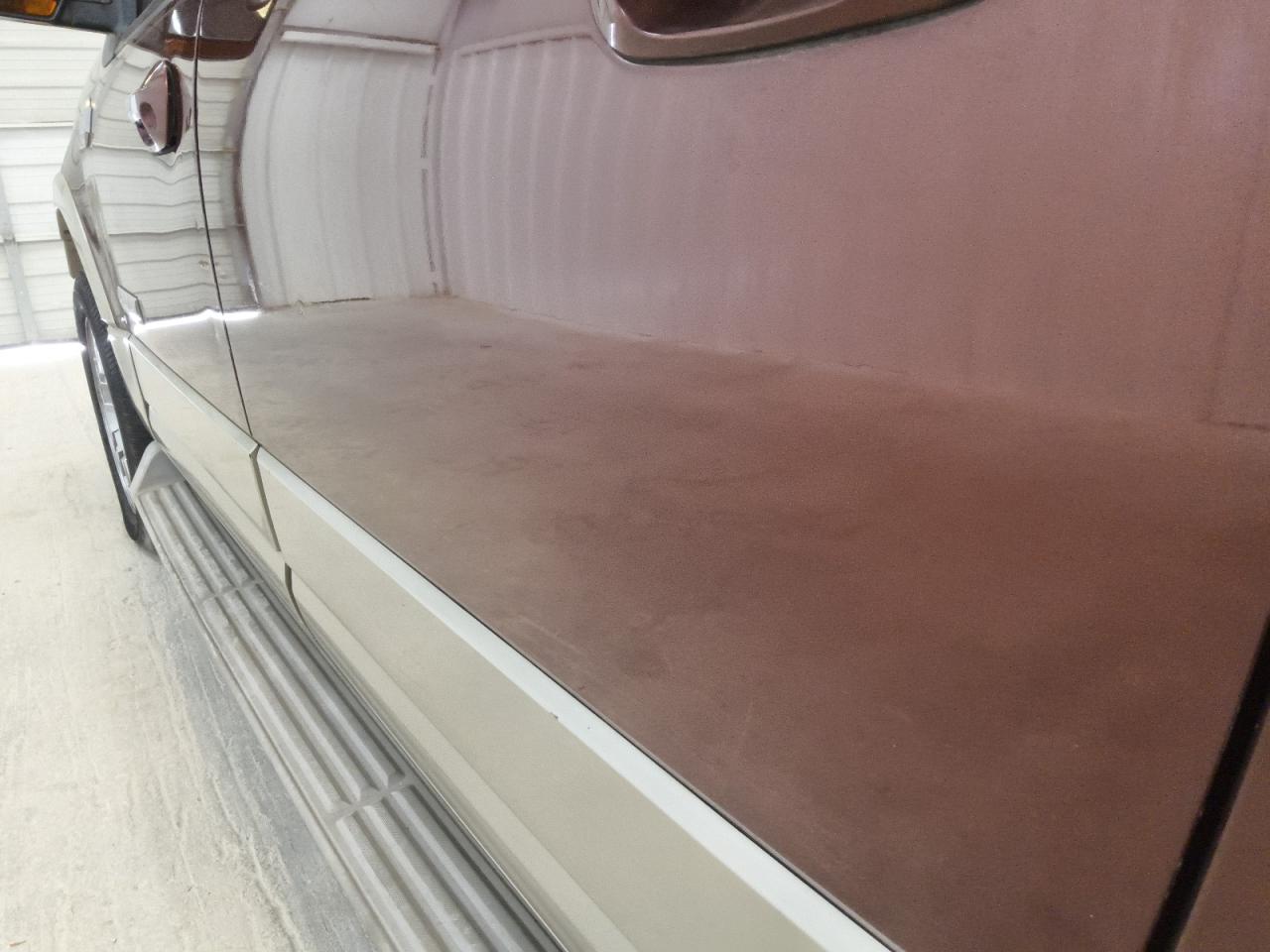 2008 Ford Expedition El Eddie Bauer Brown vin: 1FMFK17548LA68688 Damage: Left Rear Door, Heavy Scratch, 1 To 2 Inches
