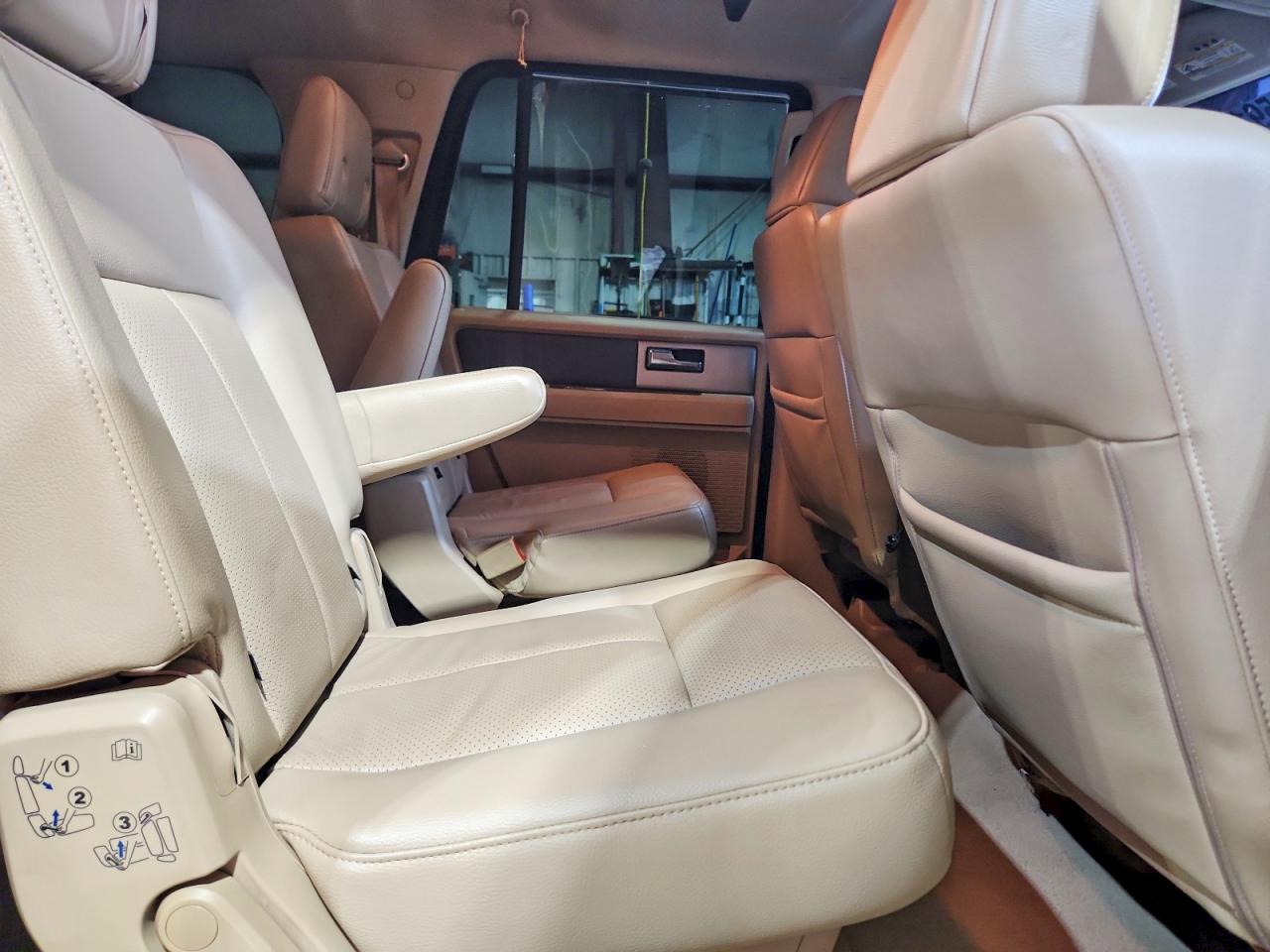 2008 Ford Expedition El Eddie Bauer Red vin: 1FMFK17558LA47784