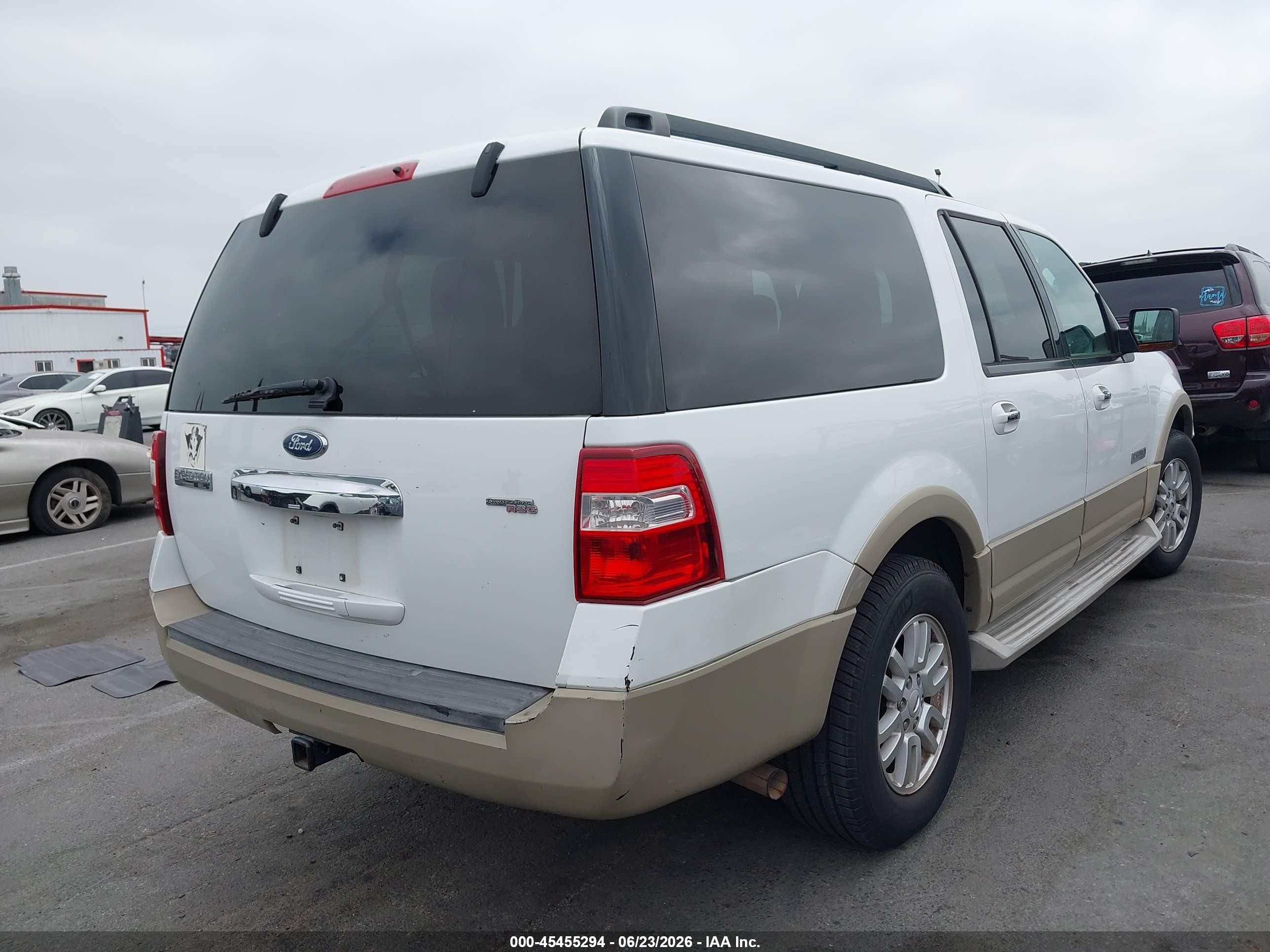 2007 Ford Expedition El Eddie Bauer White vin: 1FMFK17577LA56260