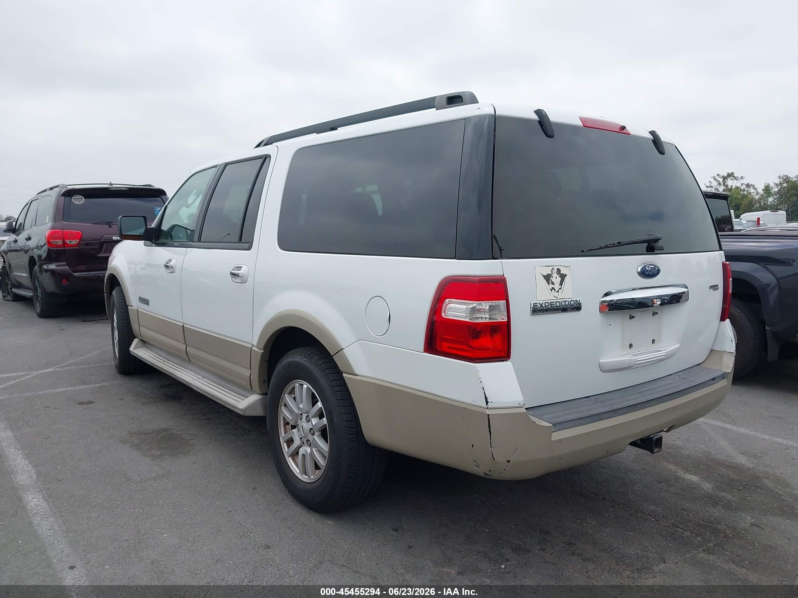 2007 Ford Expedition El Eddie Bauer White vin: 1FMFK17577LA56260