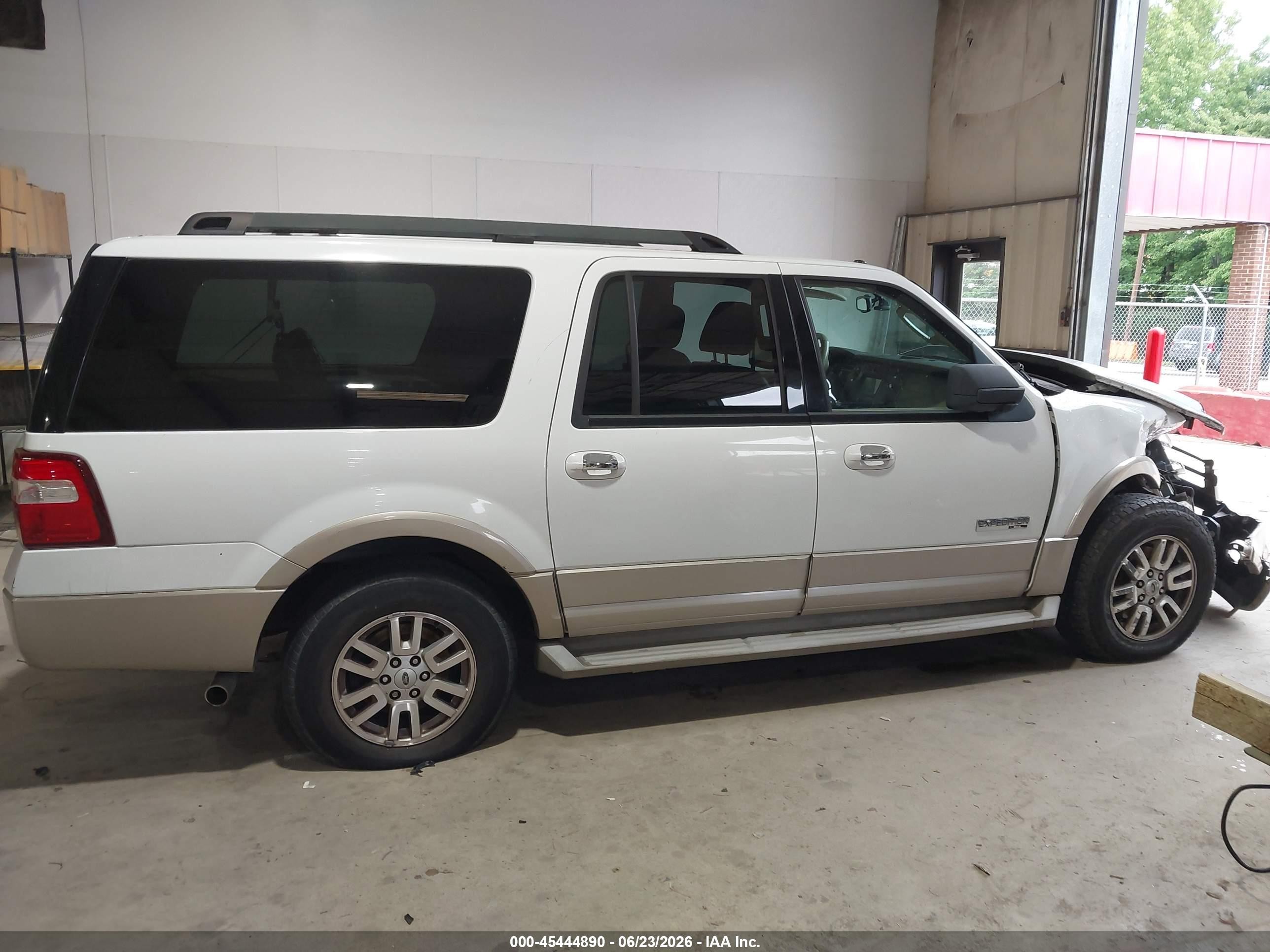 2007 Ford Expedition El Eddie Bauer White vin: 1FMFK18537LA02307