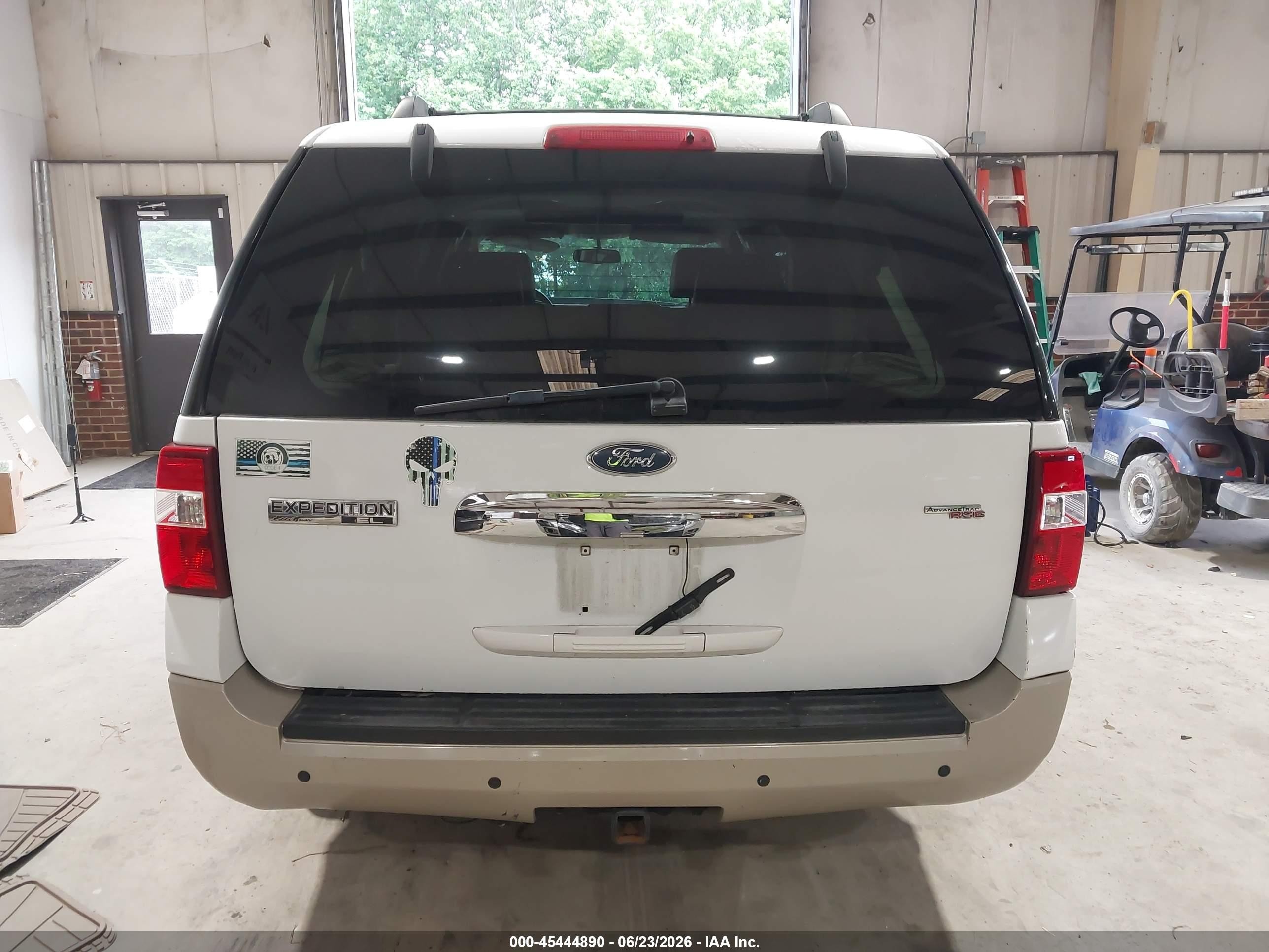2007 Ford Expedition El Eddie Bauer White vin: 1FMFK18537LA02307