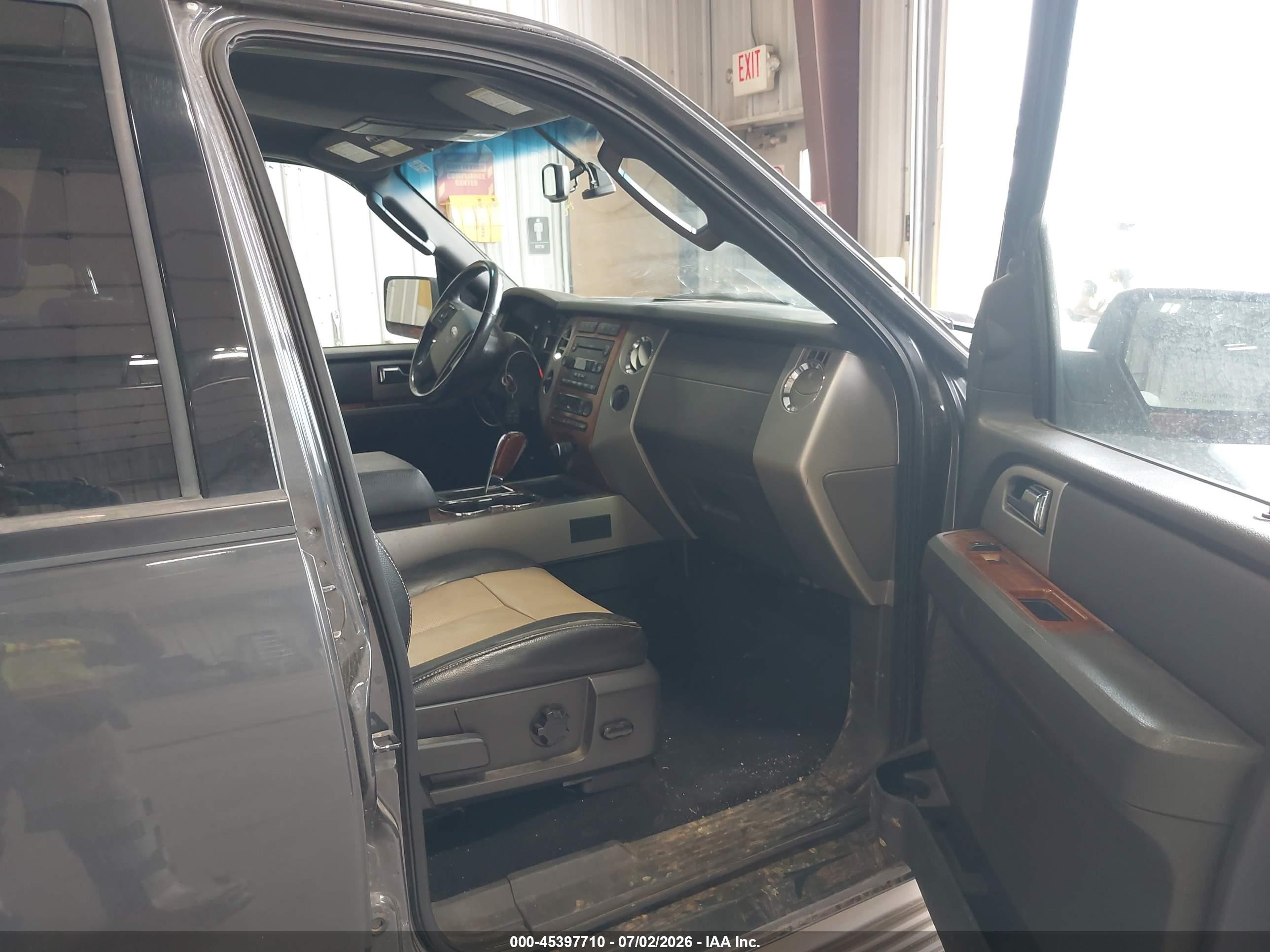 2007 Ford Expedition El Eddie Bauer Gray vin: 1FMFK18557LA37625