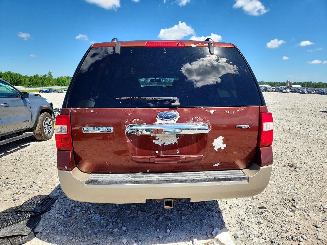 2007 Ford Expedition El Eddie Bauer Two Tone vin: 1FMFK18567LA15052