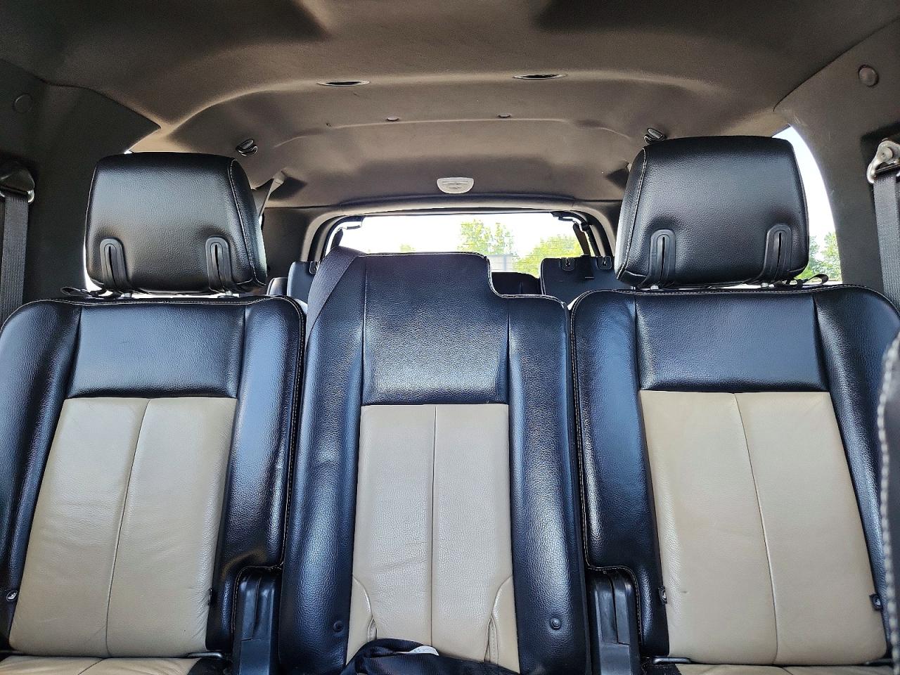 2007 Ford Expedition El Eddie Bauer Two Tone vin: 1FMFK18567LA15052