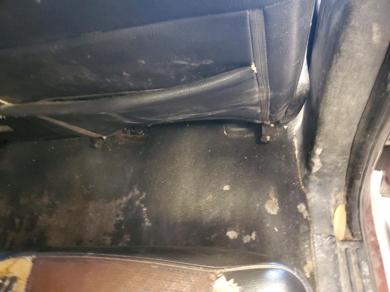 2007 Ford Expedition El Limited Brown vin: 1FMFK19507LA53973 Damage: Right Rear Carpet, Stained, Permanent