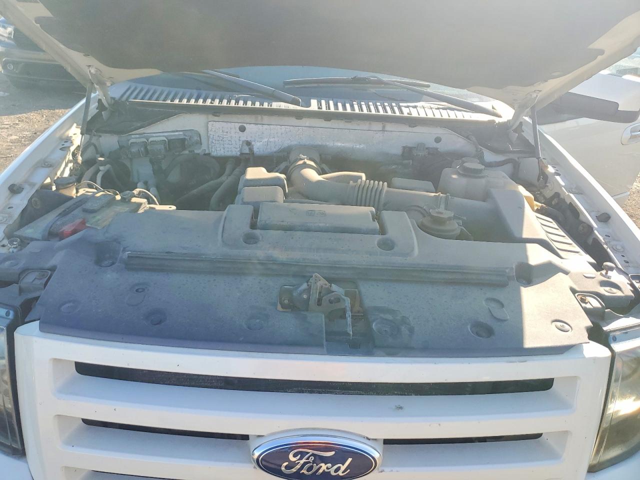 2008 Ford Expedition El Limited Белый vin: 1FMFK20508LA14272