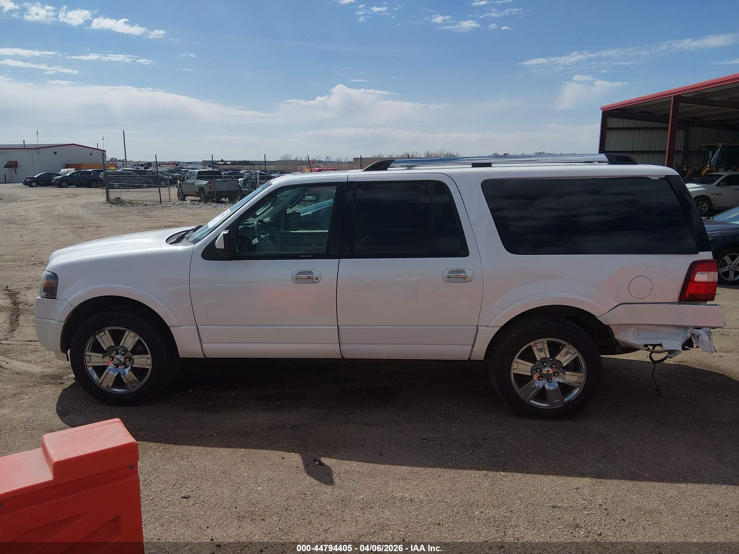 2009 Ford Expedition El Limited White vin: 1FMFK20509LA05637