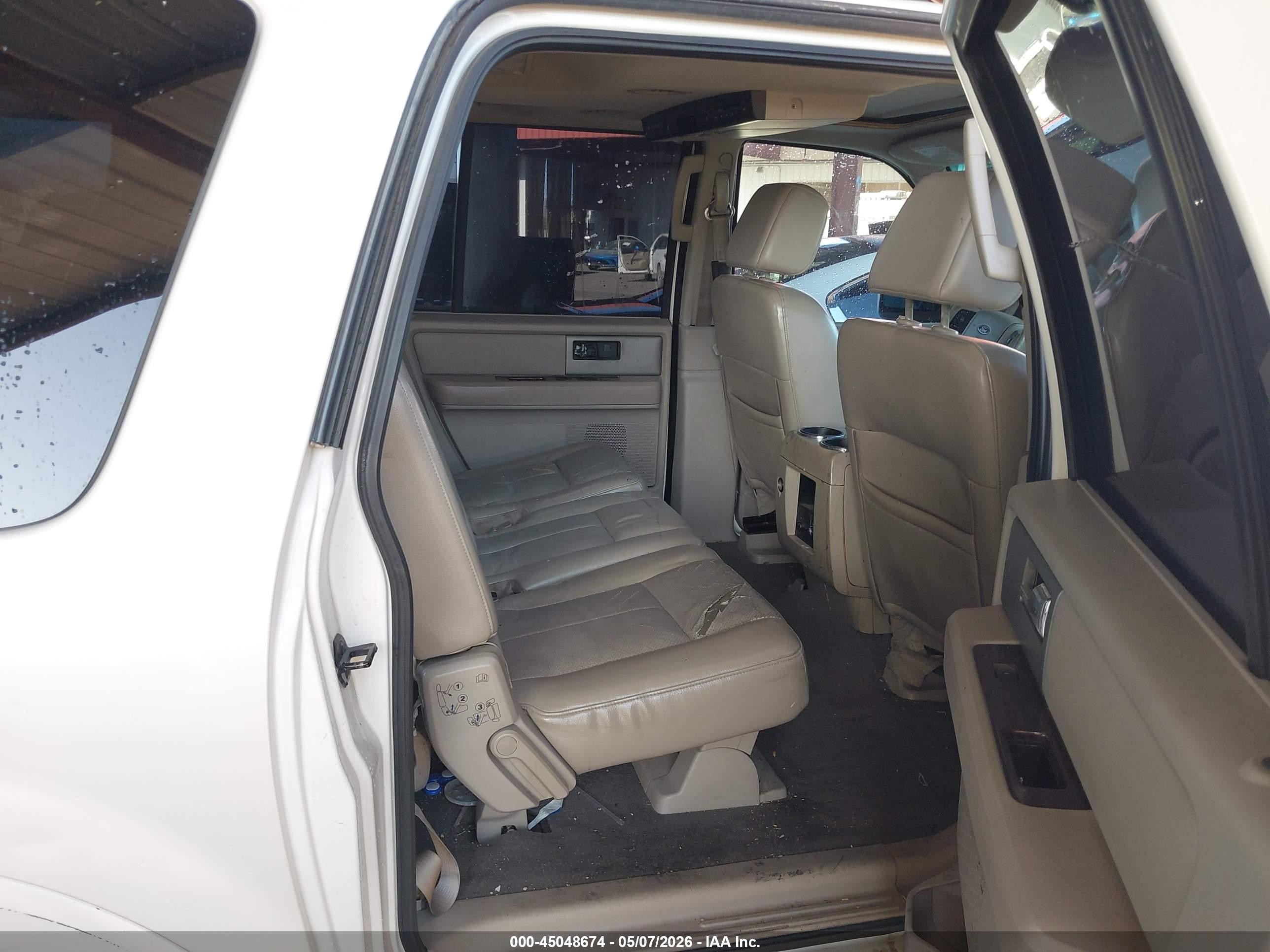 2007 Ford Expedition El Limited White vin: 1FMFK20527LA06849