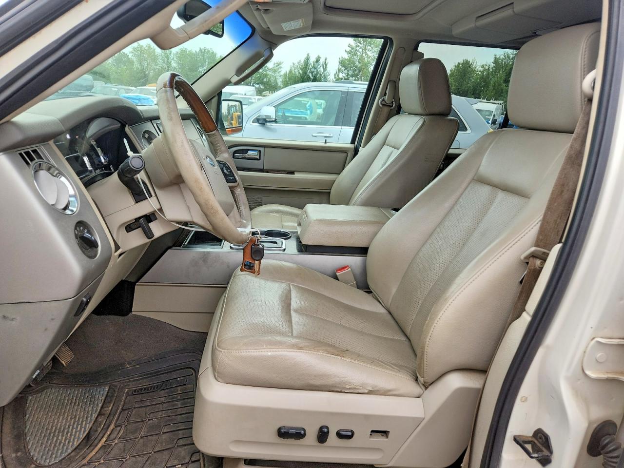 2008 Ford Expedition El Limited Beige vin: 1FMFK20548LA00939