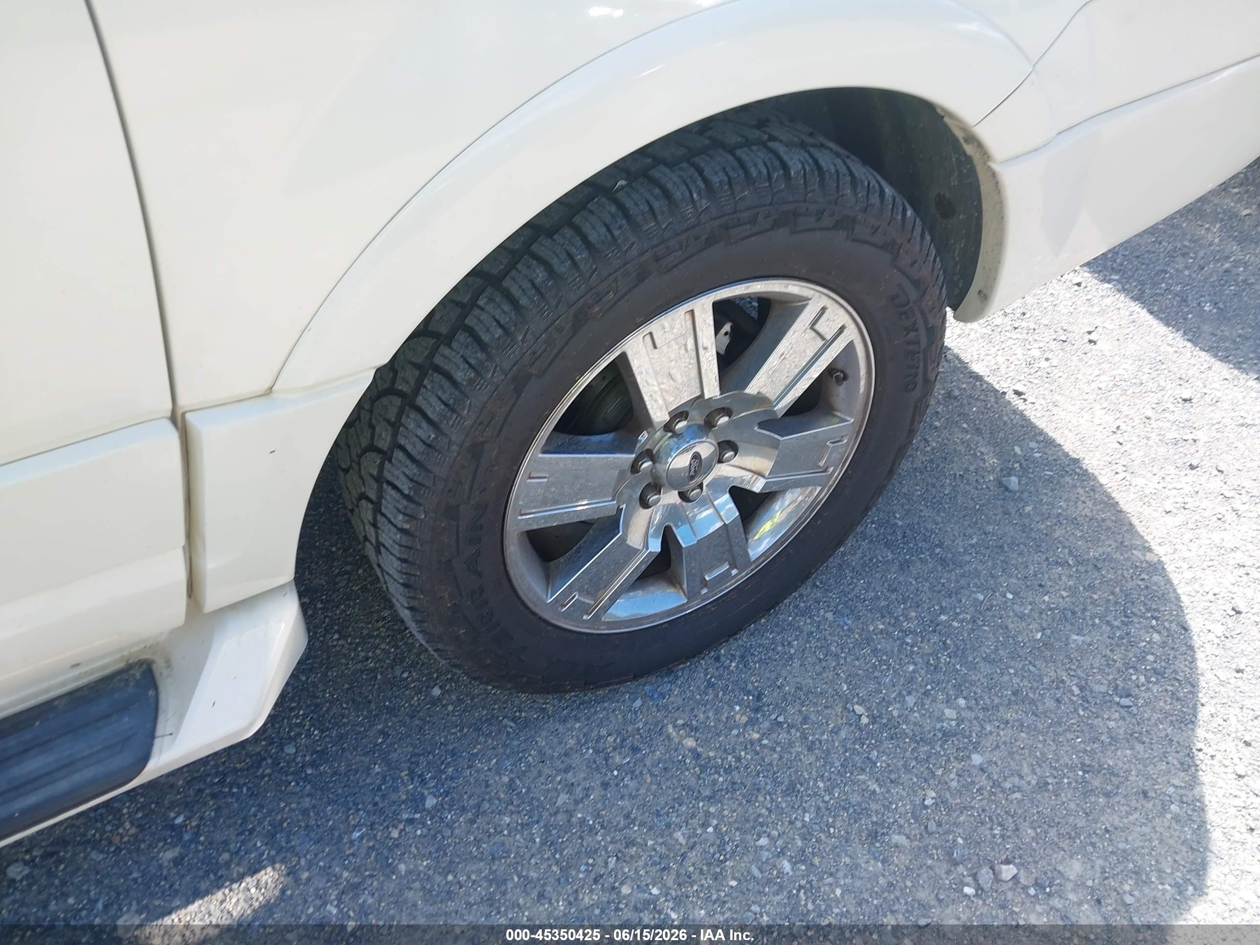 2007 Ford Expedition El Limited White vin: 1FMFK20557LA06103