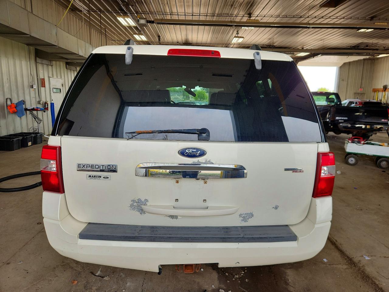 2008 Ford Expedition El Limited White vin: 1FMFK20588LA56608