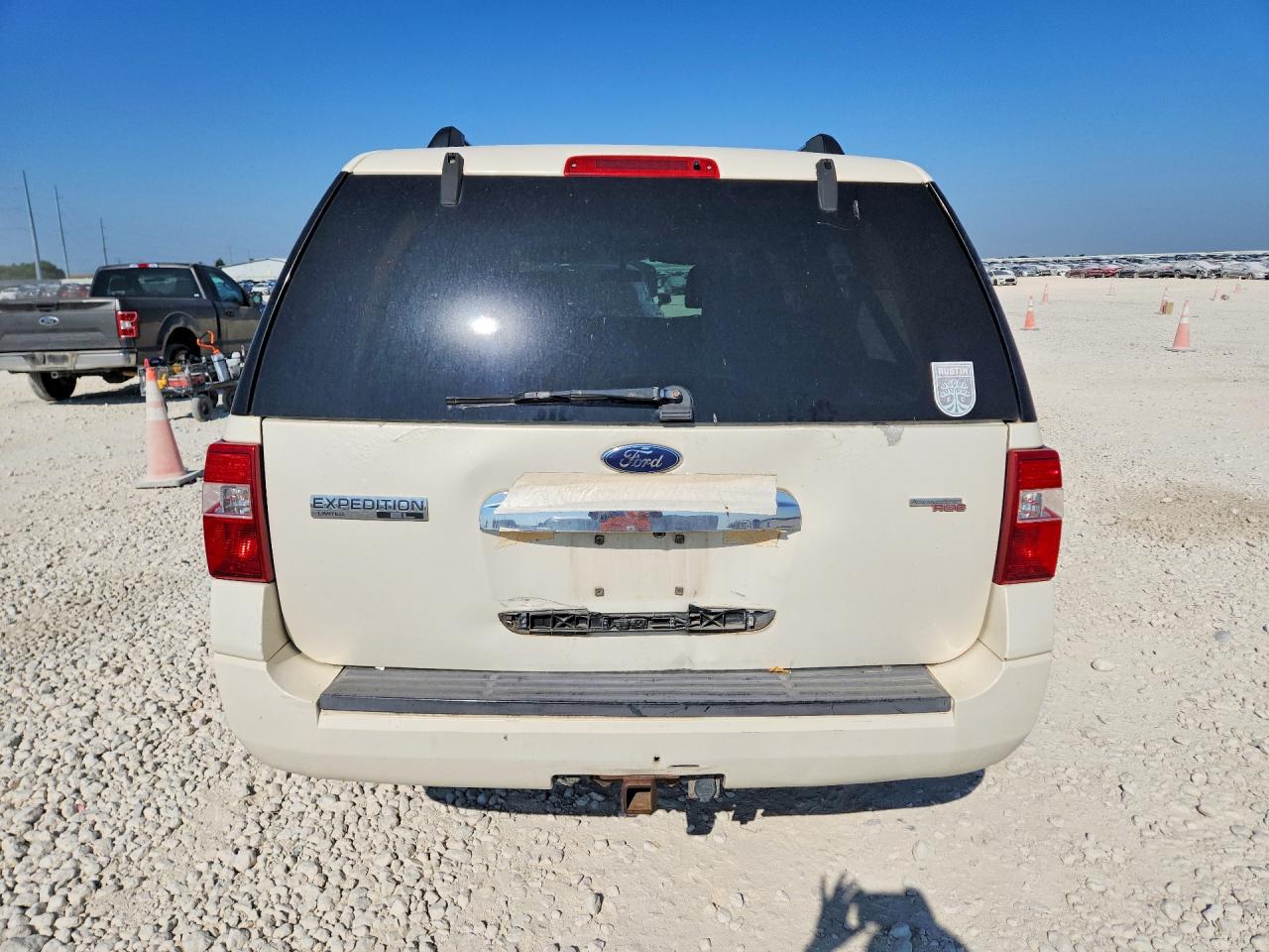 2008 Ford Expedition El Limited White vin: 1FMFK20598LA76141