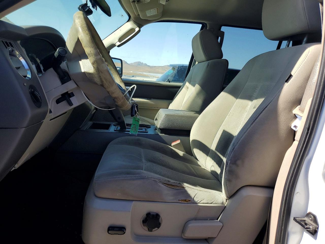 2007 Ford Expedition Xlt White vin: 1FMFU15507LA36638