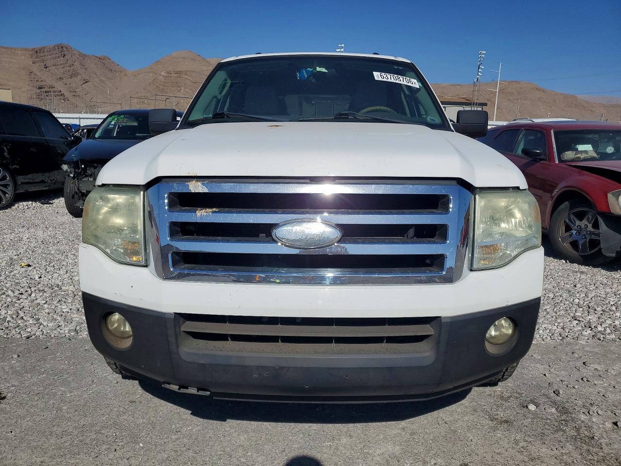 2007 Ford Expedition Xlt White vin: 1FMFU15507LA36638
