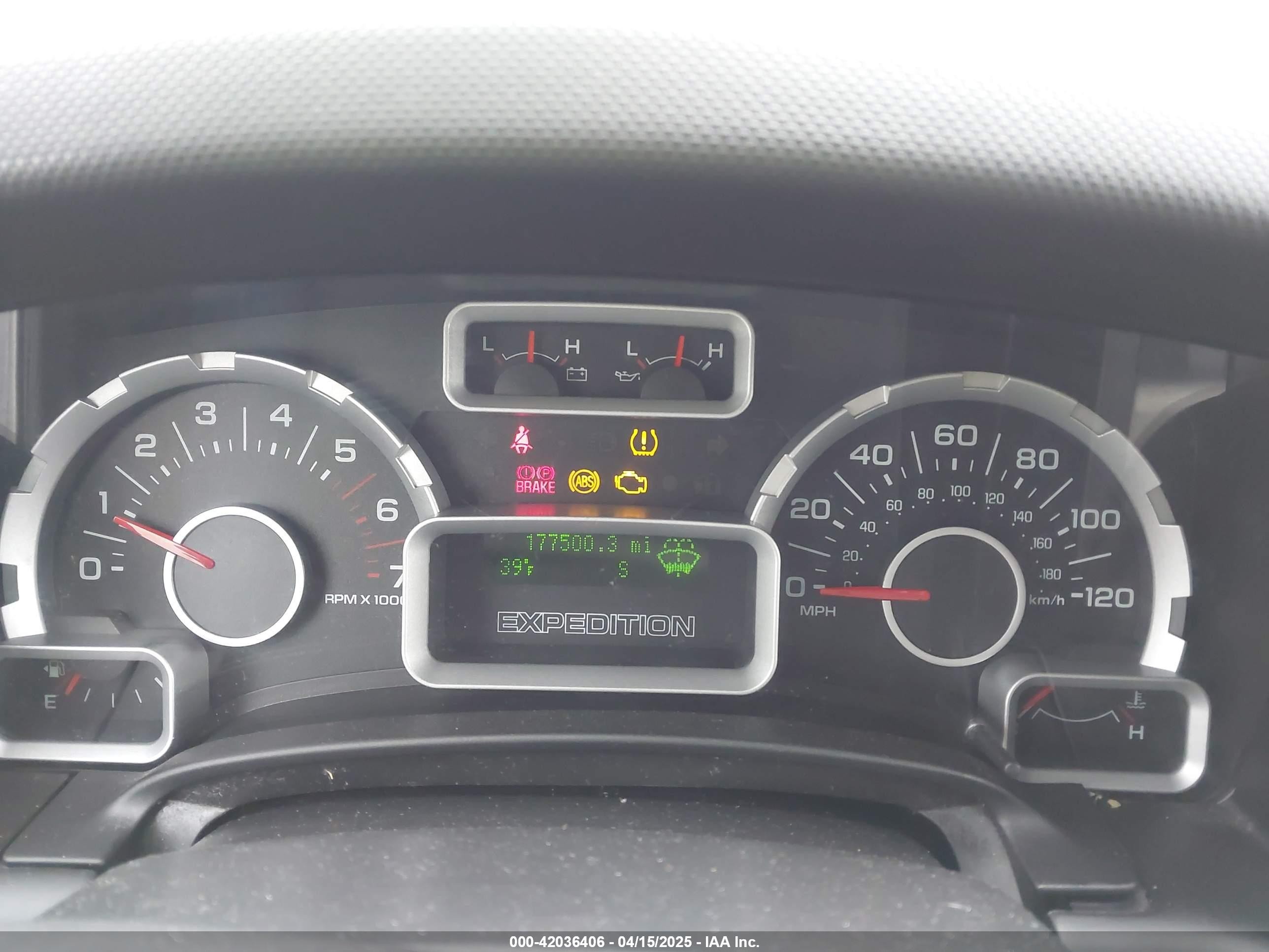 2007 Ford Expedition Xlt Gray vin: 1FMFU15507LA64326