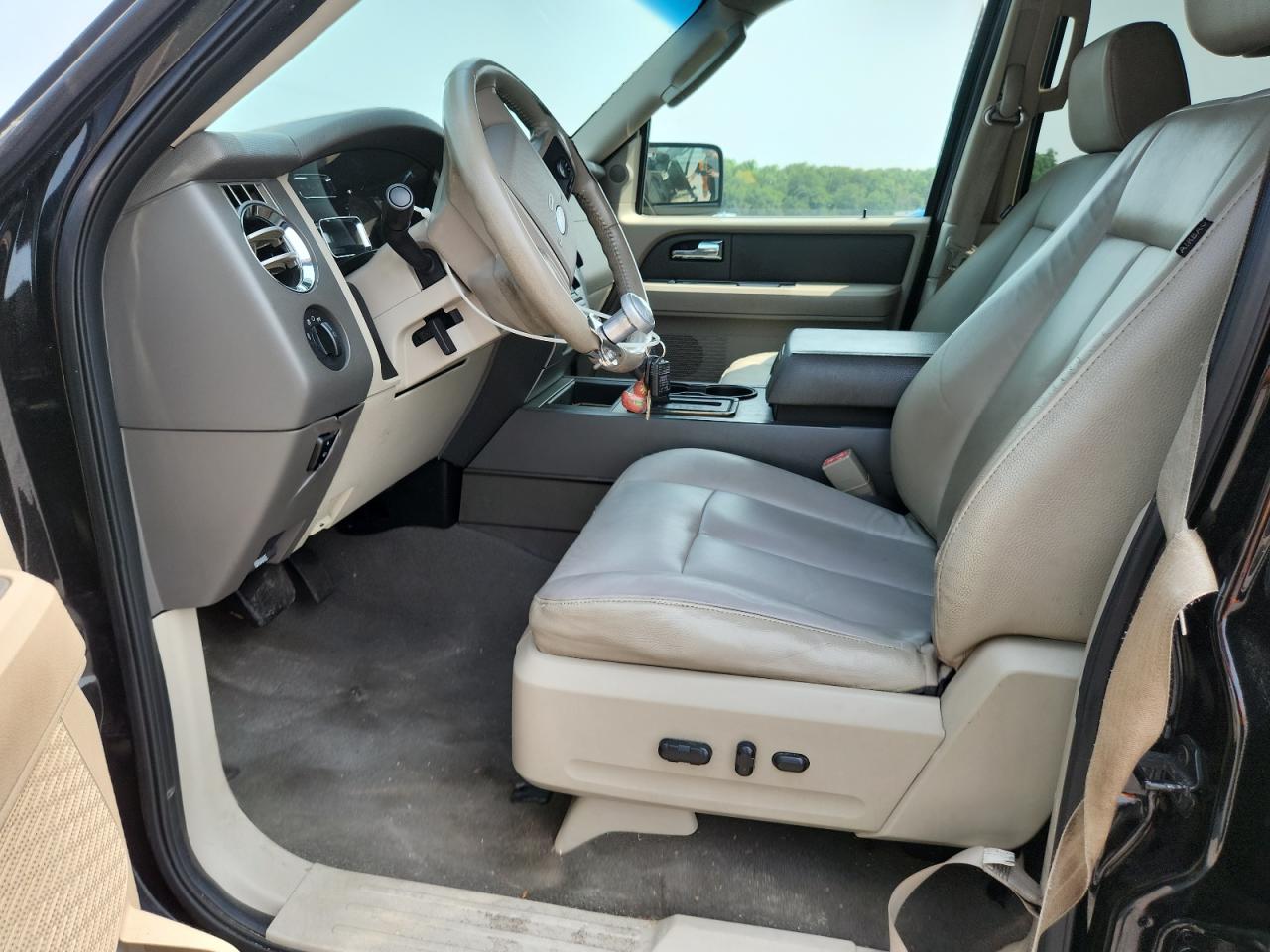 2008 Ford Expedition Xlt Black vin: 1FMFU15508LA40836