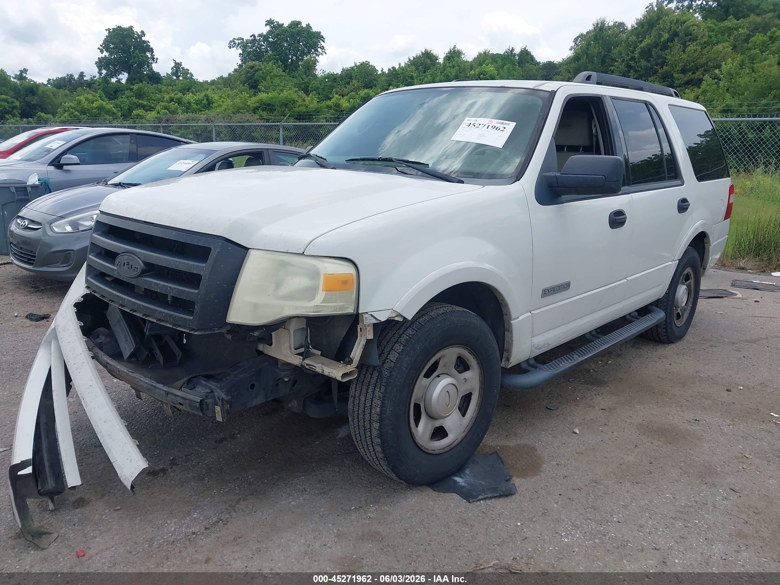 2008 Ford Expedition Xlt White vin: 1FMFU15508LA51156