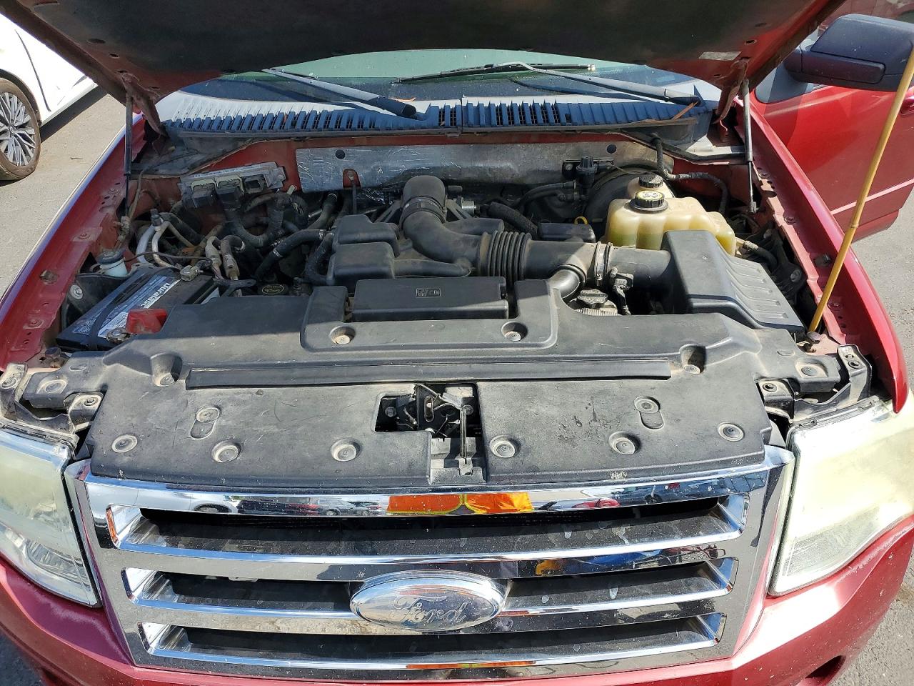 2008 Ford Expedition Xlt Burgundy vin: 1FMFU15518LA53577