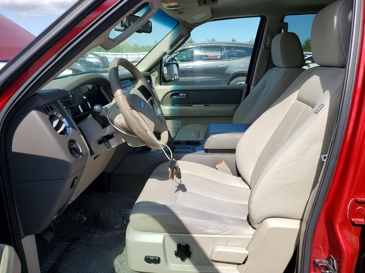 2008 Ford Expedition Xlt Burgundy vin: 1FMFU15518LA53577