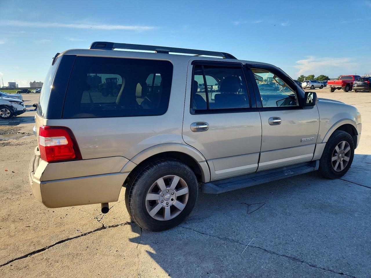 2008 Ford Expedition Xlt Tan vin: 1FMFU15528LA12987