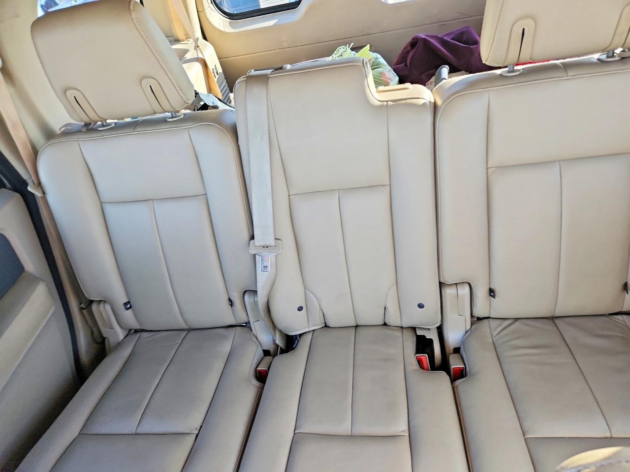 2008 Ford Expedition Xlt Tan vin: 1FMFU15528LA12987