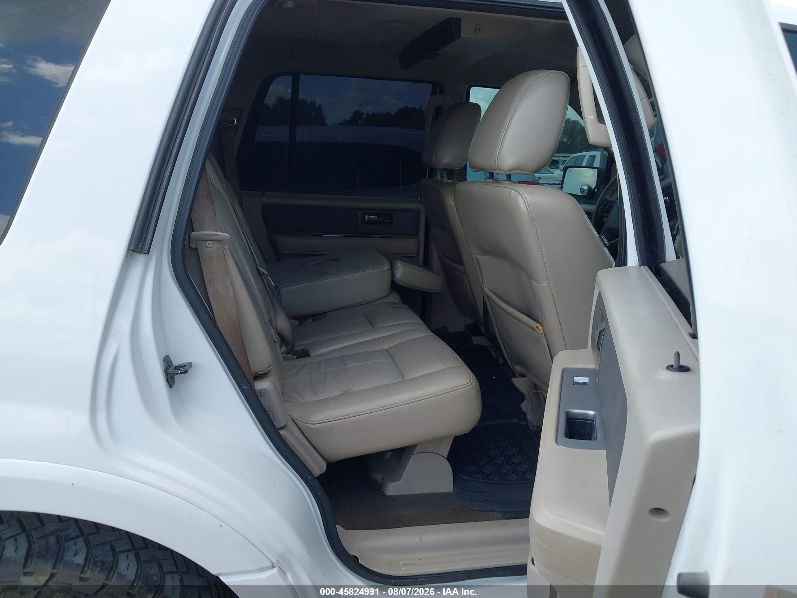 2009 Ford Expedition Xlt White vin: 1FMFU15529LA11680