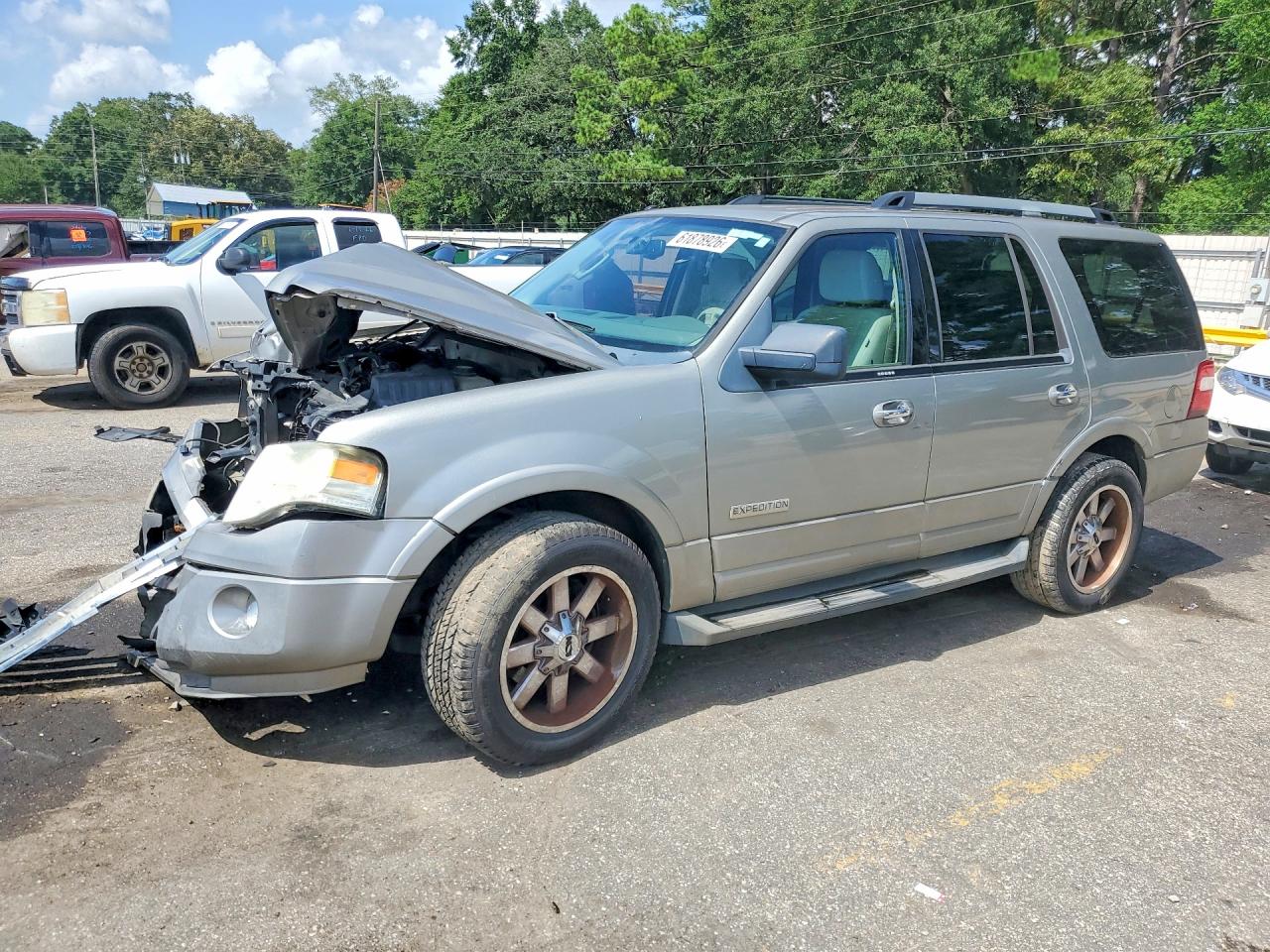 2008 Ford Expedition Xlt Серебряный vin: 1FMFU15538LA29877
