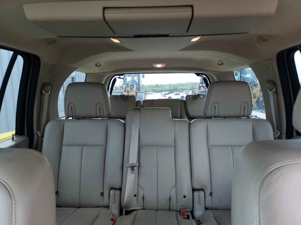 2007 Ford Expedition Xlt Желто-коричневый vin: 1FMFU15547LA53538