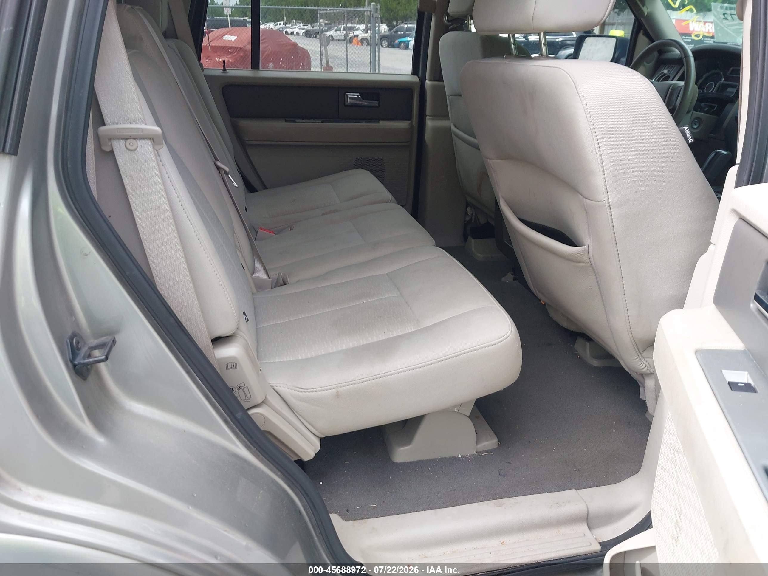 2008 Ford Expedition Xlt Champagne vin: 1FMFU15548LA49622