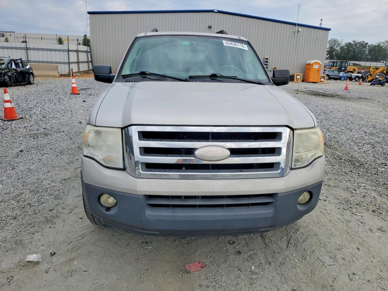 2007 Ford Expedition Xlt Beige vin: 1FMFU15557LA43178