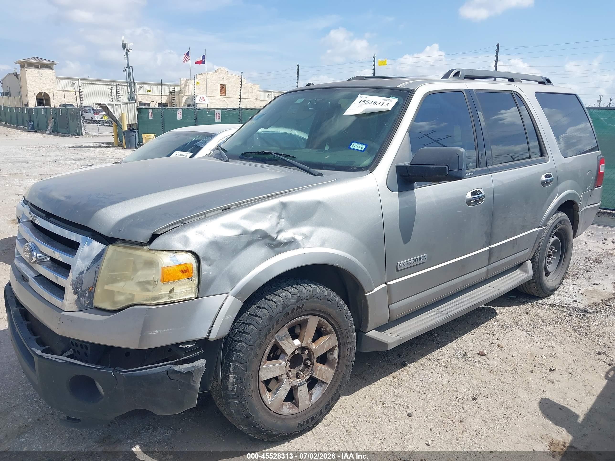 2008 Ford Expedition Xlt Silver vin: 1FMFU15568LA76899