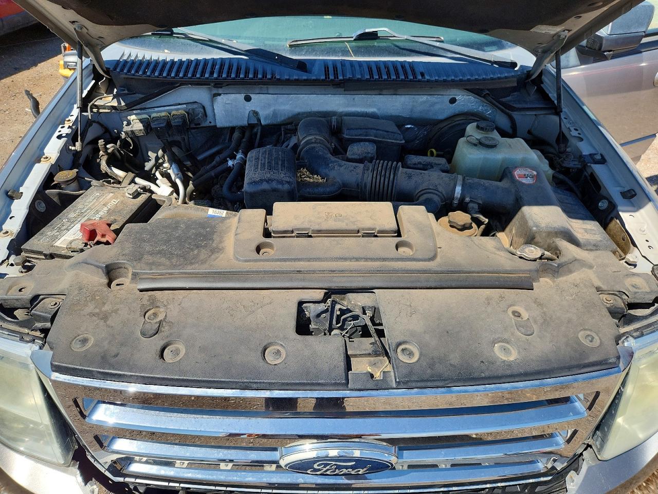 2009 Ford Expedition Xlt Silver vin: 1FMFU15569LA02075