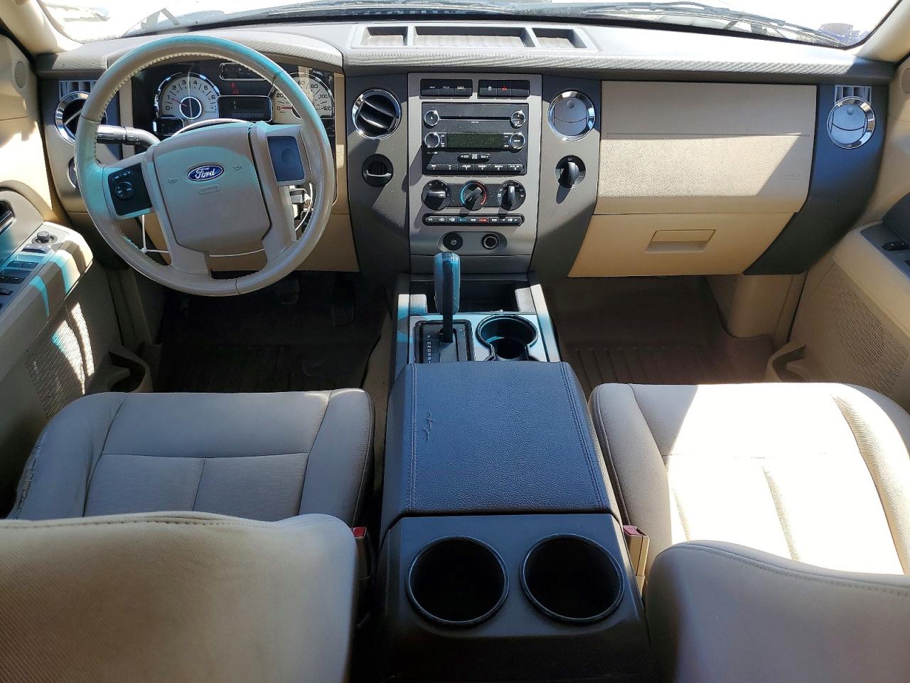 2008 Ford Expedition Xlt White vin: 1FMFU15578LA33320