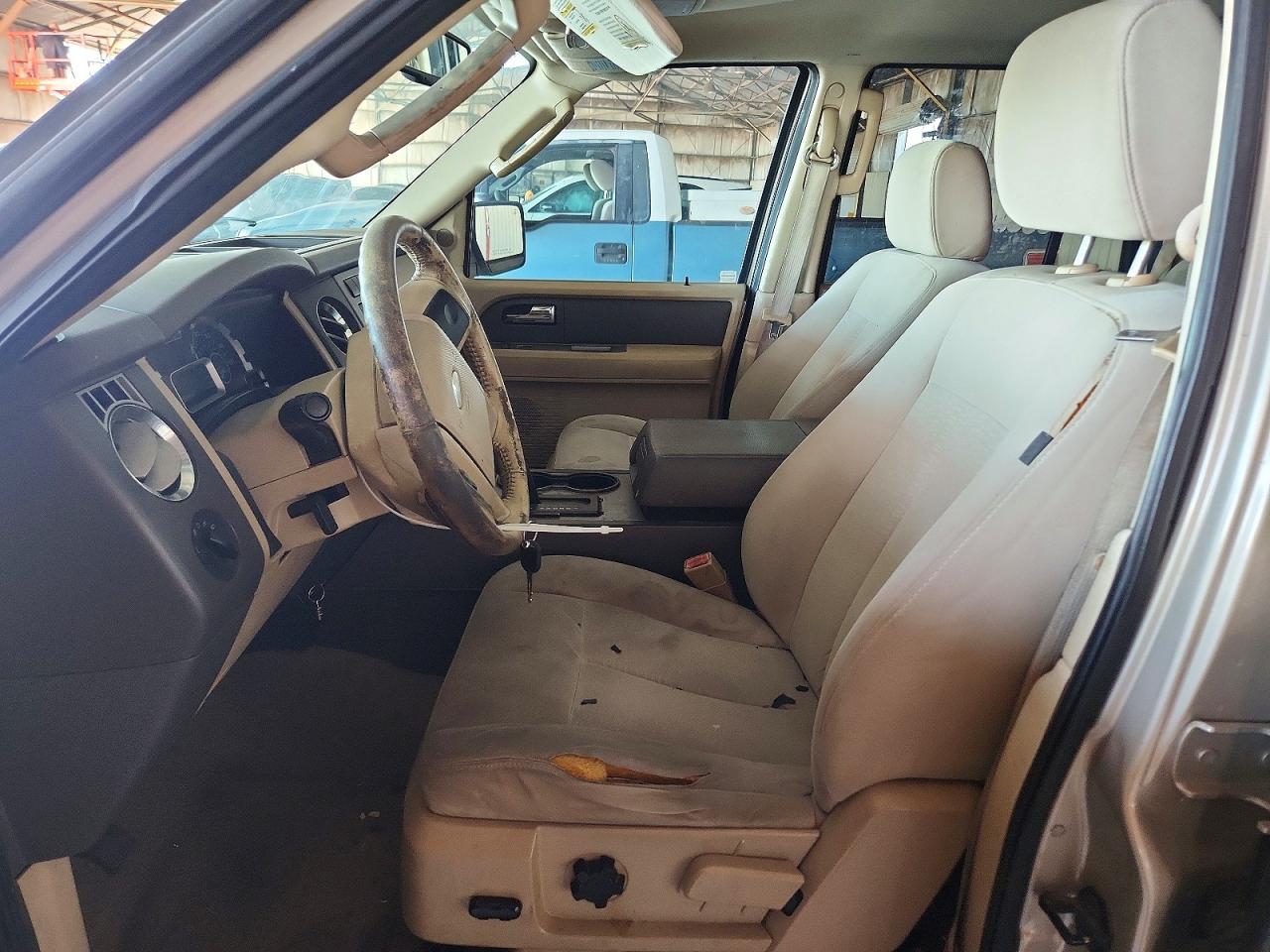 2008 Ford Expedition Xlt Gold vin: 1FMFU15588LA35142