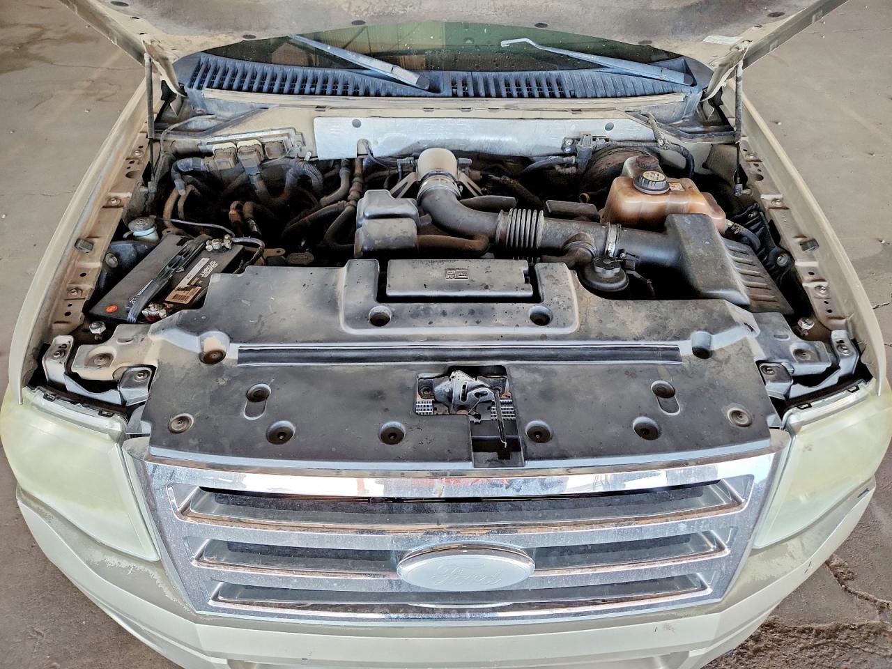 2008 Ford Expedition Xlt Gold vin: 1FMFU15588LA35142