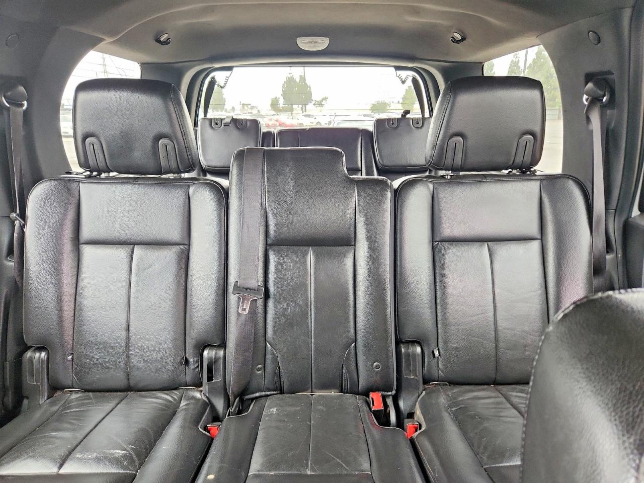 2007 Ford Expedition Xlt Silver vin: 1FMFU15597LA26948