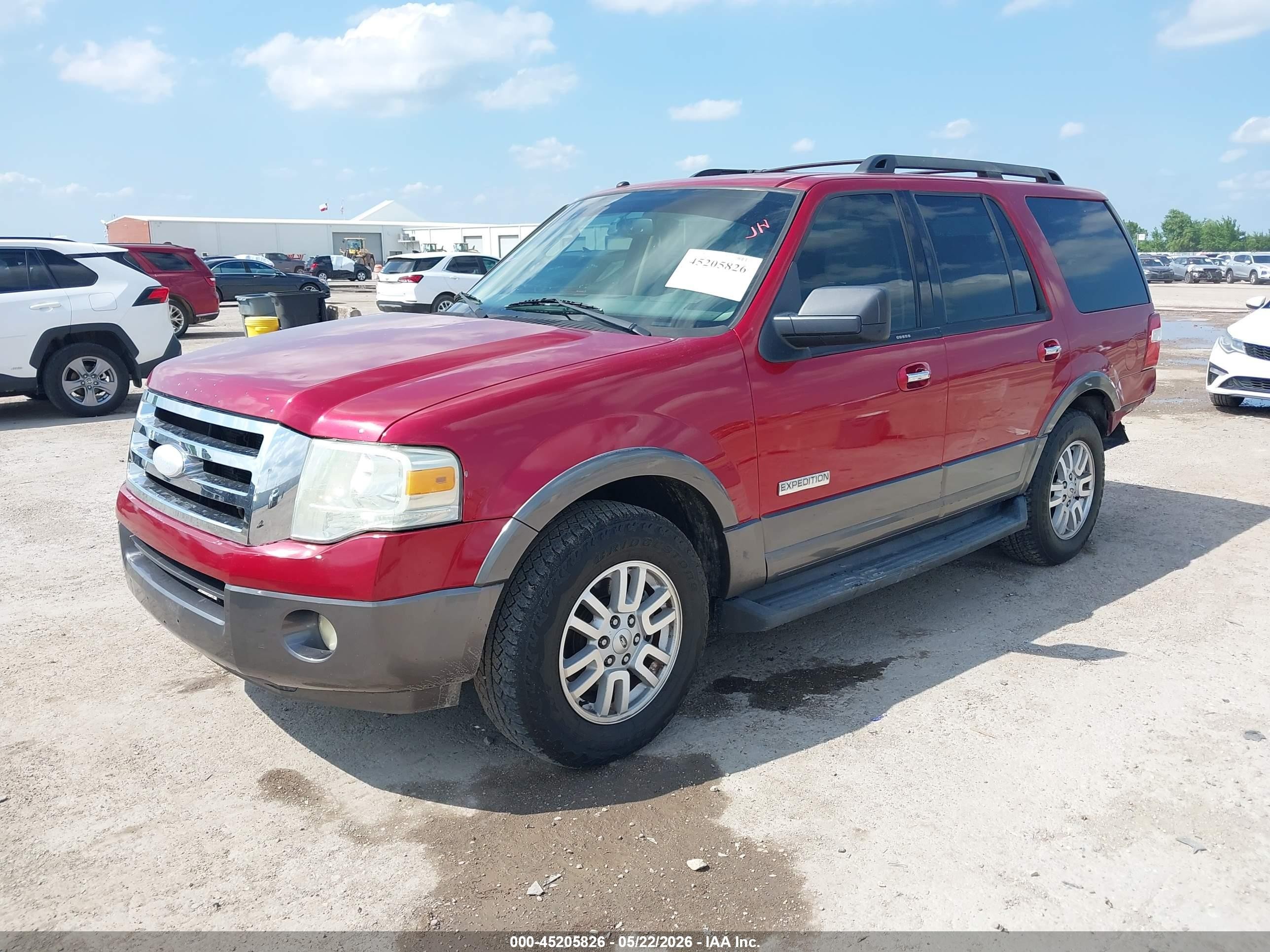 2007 Ford Expedition Xlt Red vin: 1FMFU155X7LA79786