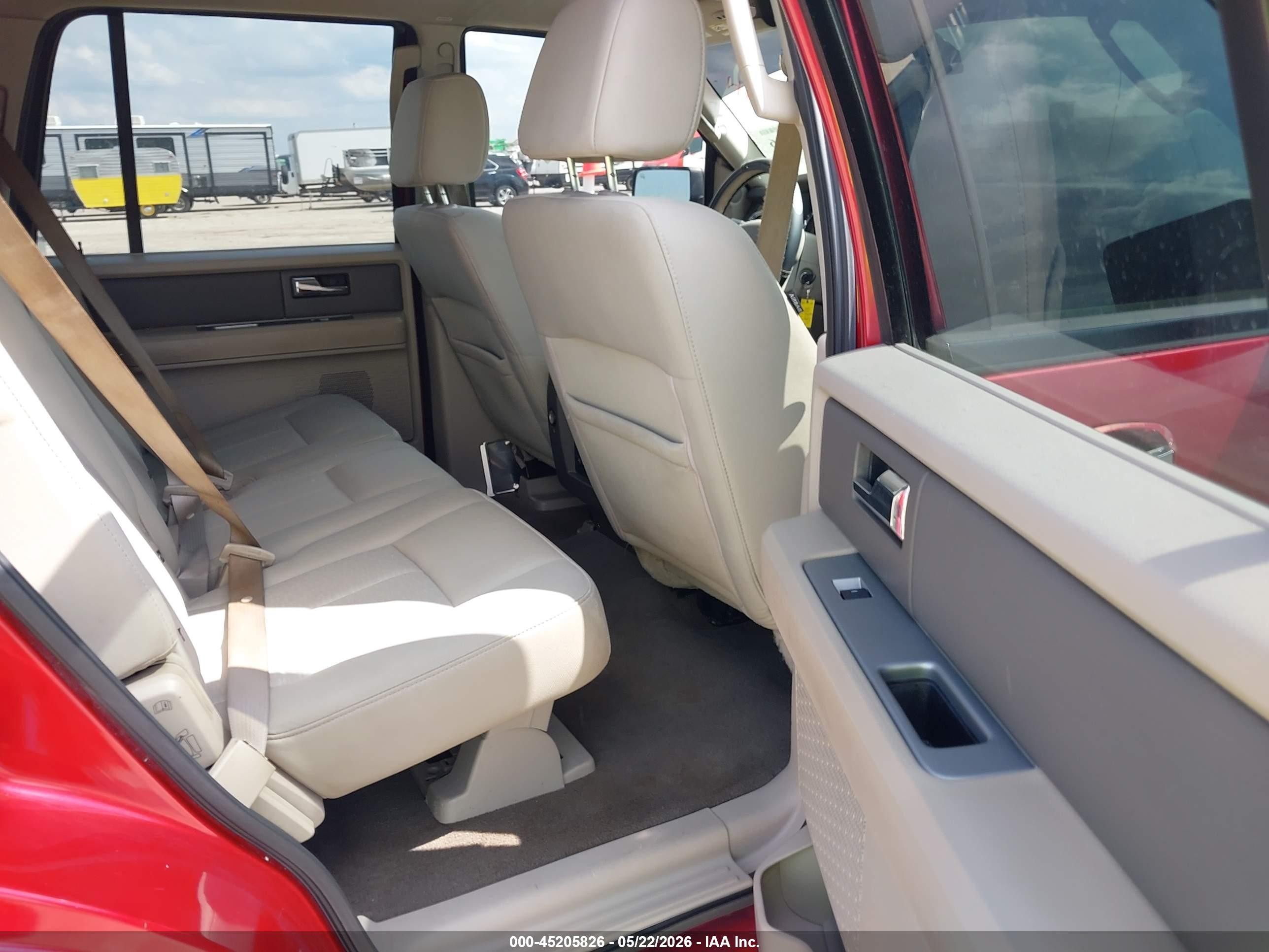 2007 Ford Expedition Xlt Red vin: 1FMFU155X7LA79786