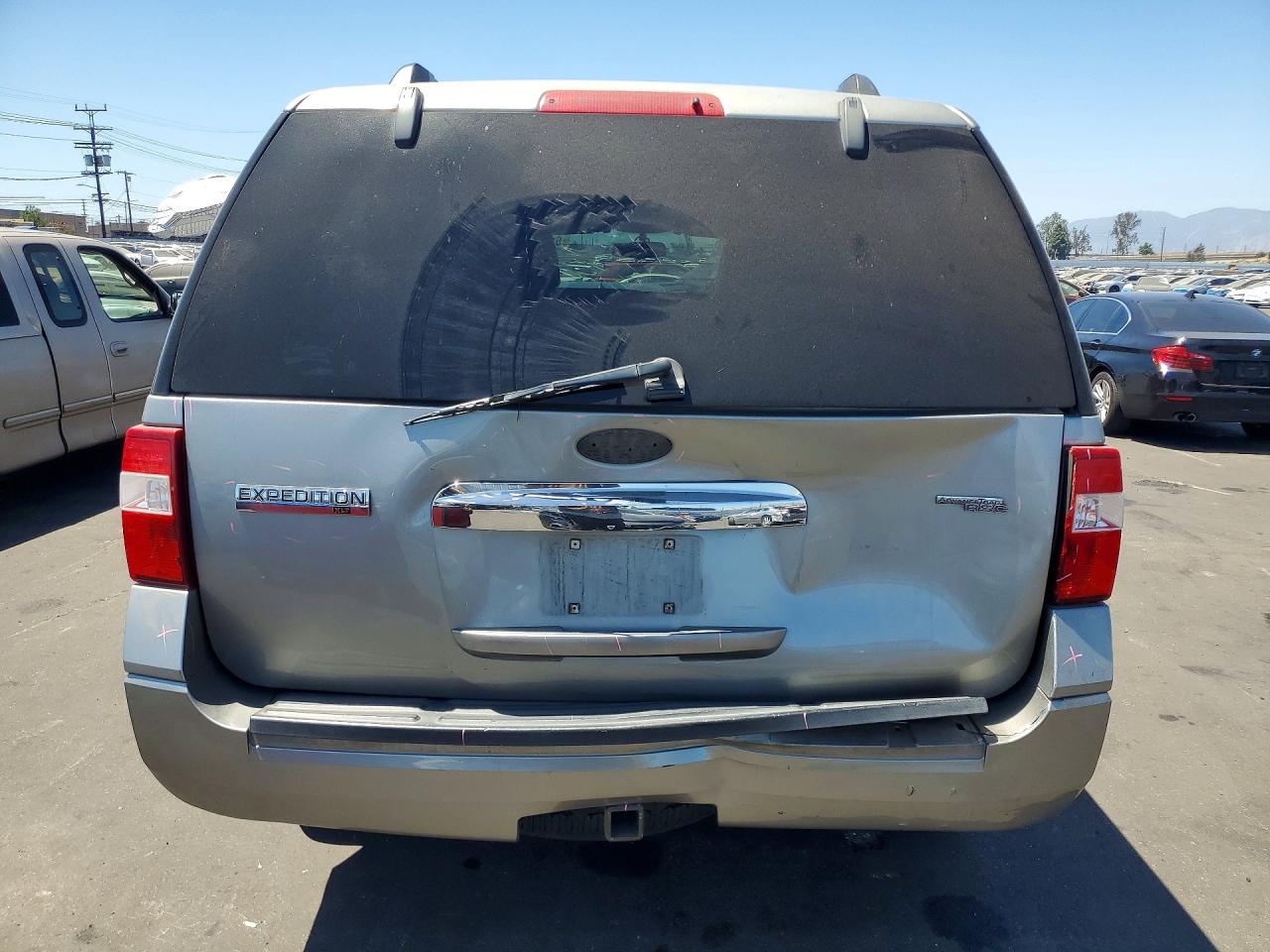 2008 Ford Expedition Xlt Gray vin: 1FMFU155X8LA63413