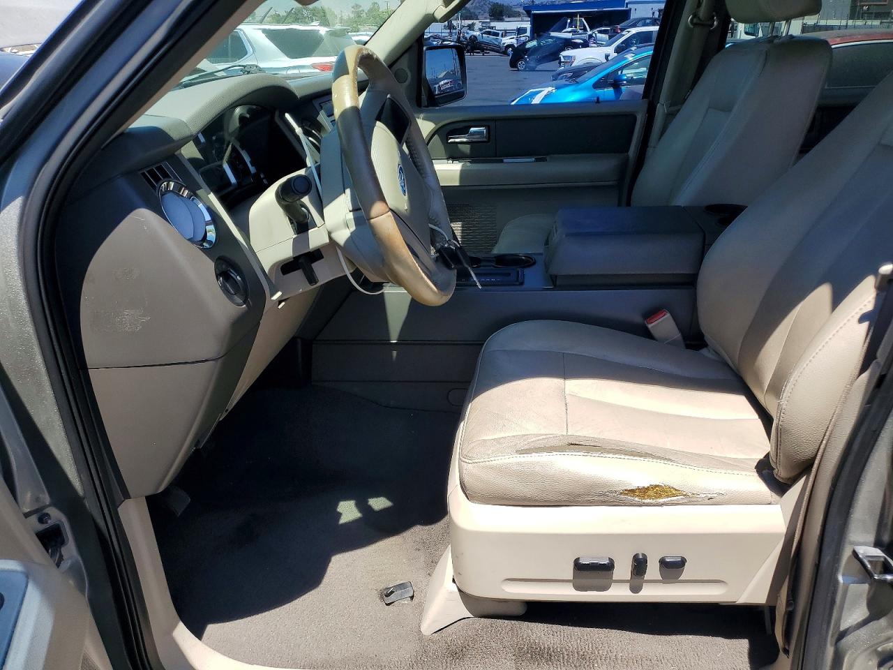 2008 Ford Expedition Xlt Gray vin: 1FMFU155X8LA63413