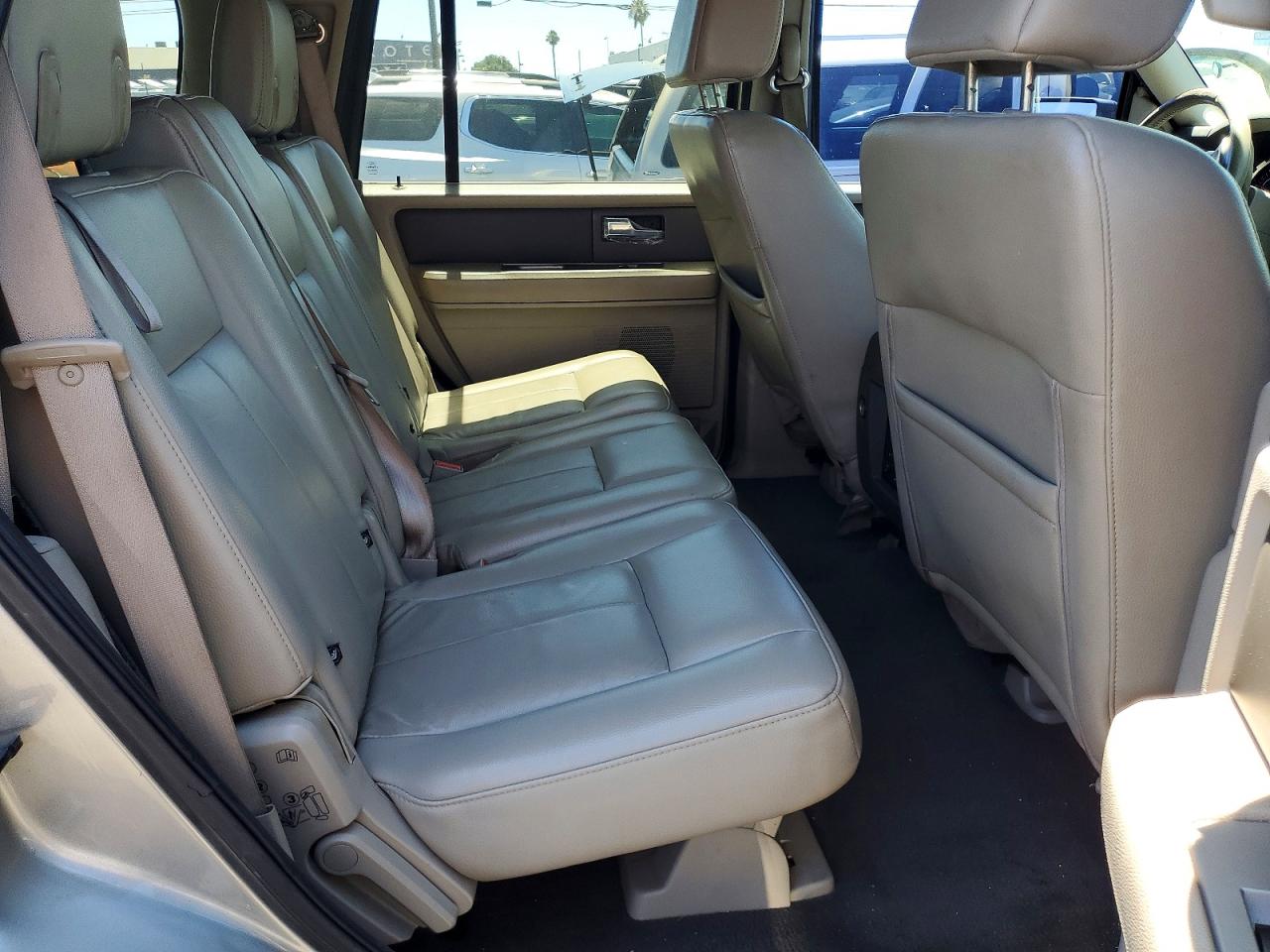 2008 Ford Expedition Xlt Gray vin: 1FMFU155X8LA63413