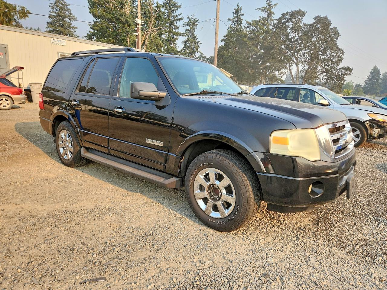 2008 Ford Expedition Xlt Black vin: 1FMFU155X8LA70006