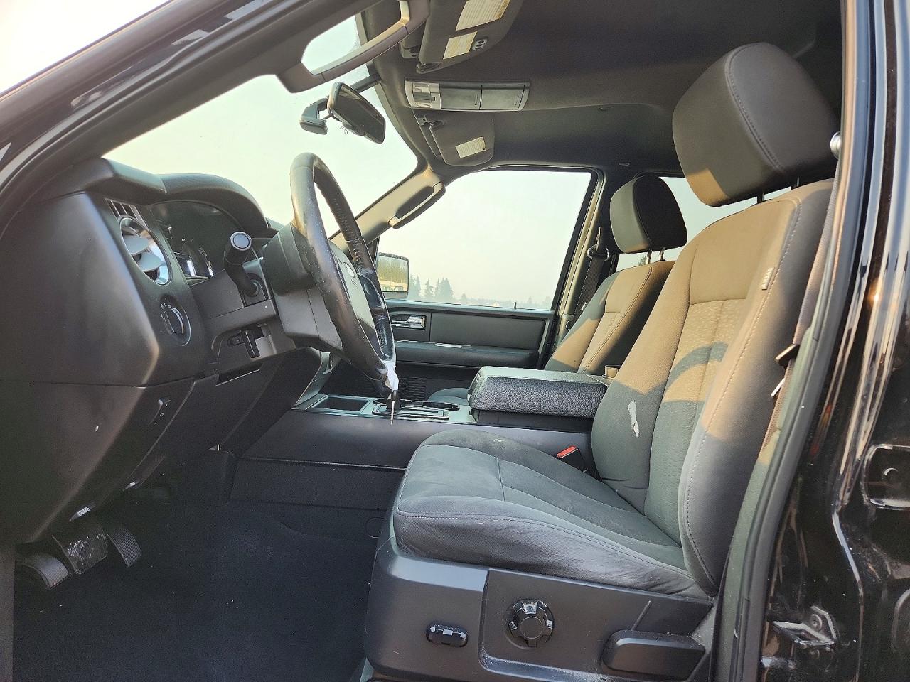 2008 Ford Expedition Xlt Black vin: 1FMFU155X8LA70006