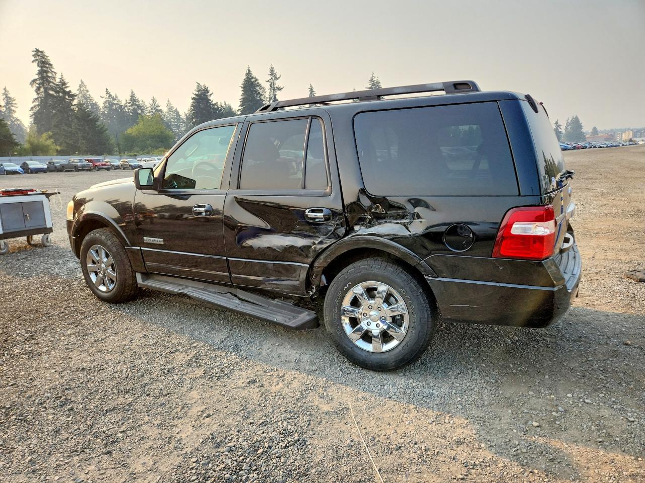 2008 Ford Expedition Xlt Black vin: 1FMFU155X8LA70006